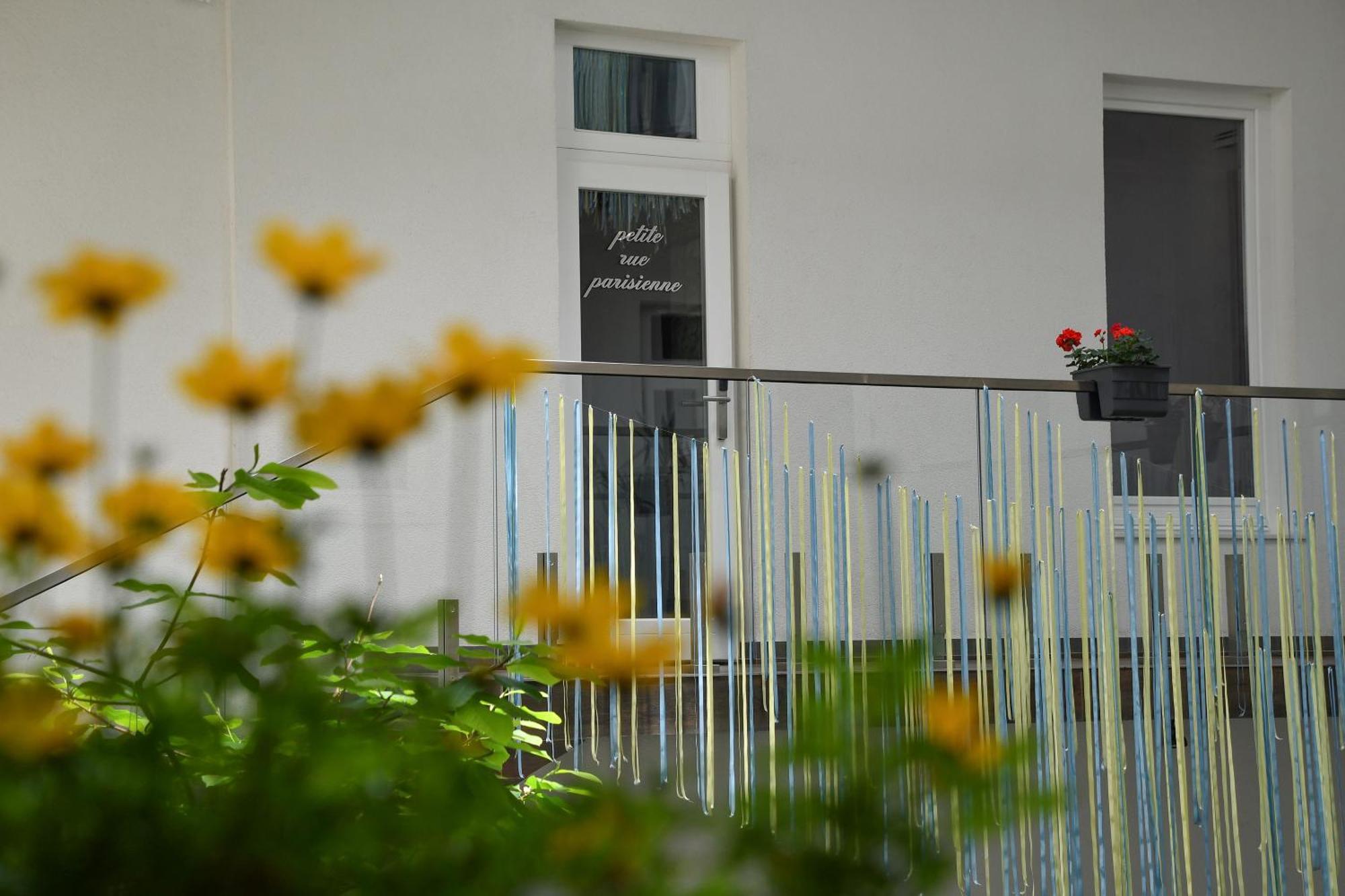 Mola Mola Apart Hotel Lviv Exterior photo